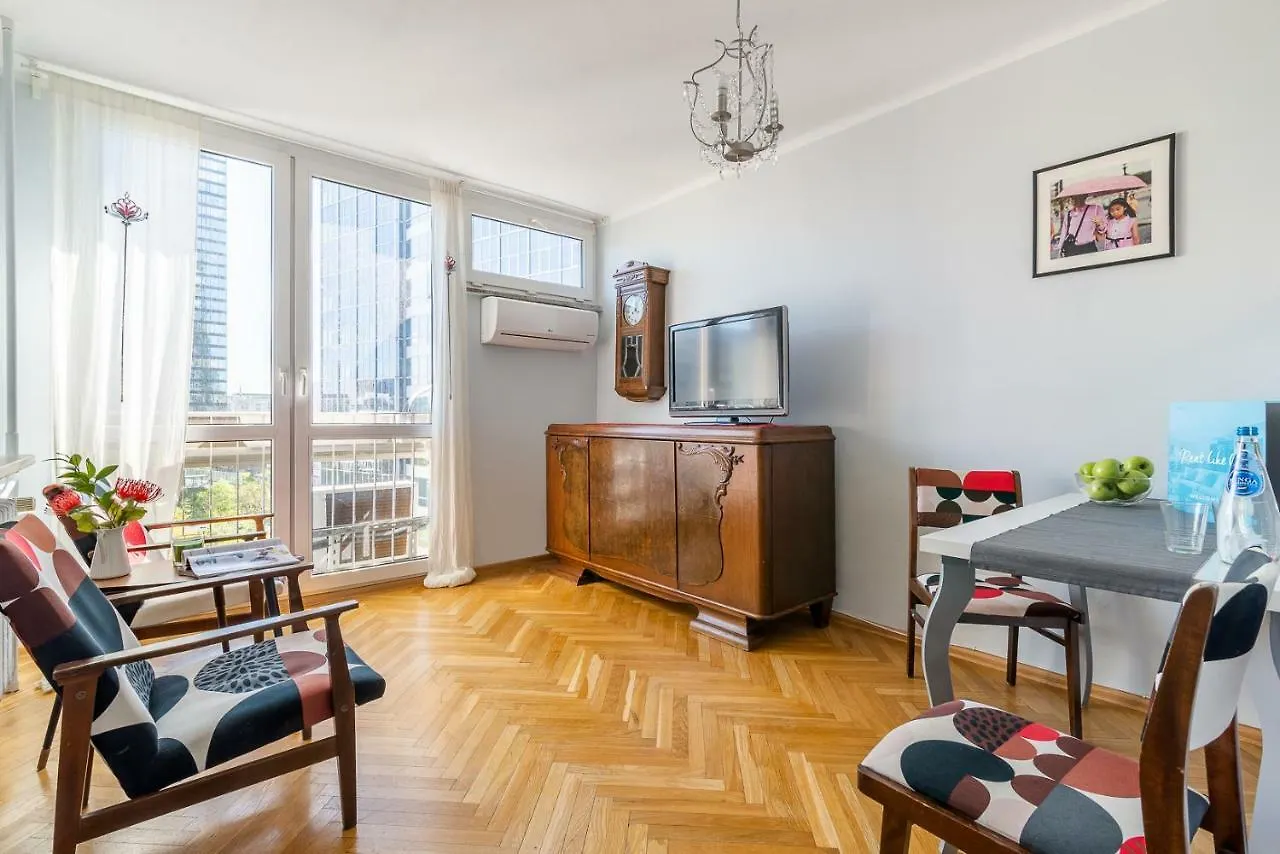 Rent Like Home - Aleja Jana Pawla II 20 Warsaw Apartment